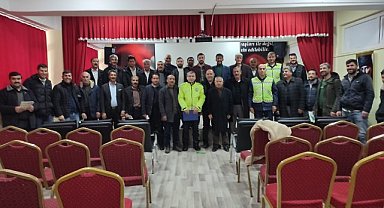 Hamur'da taşıma servisi şoförlerine seminer verildi