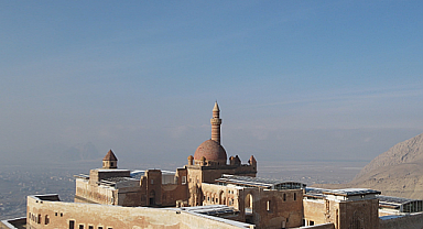 İshak Paşa Sarayı yenileniyor