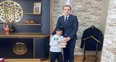 Bisiklet almak için para biriktirdiği kumbarasını depremzedelere bağışladı 