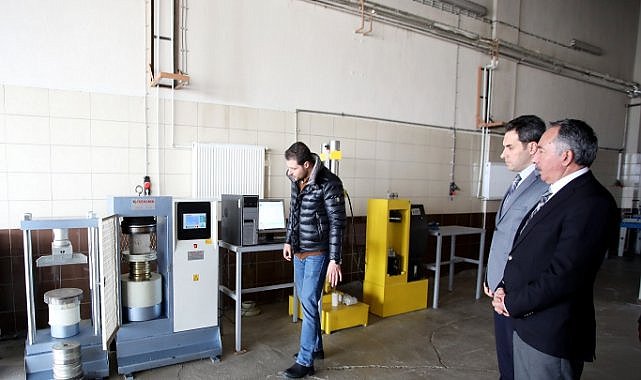 AİÇÜ’de Yapı Malzemeleri Araştırma Laboratuvarı Açıldı