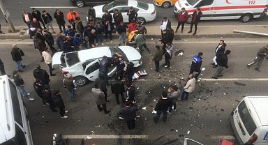 Diyarbakır'da zincirleme kaza: 3 yaralı