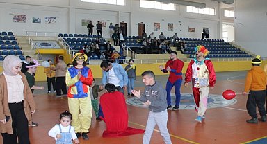 Batman Üniversitesinde otizm farkındalık ayı kapsamında etkinlikler düzenlendi