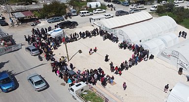 Depremzedelere ücretsiz olarak AVM konforunda hizmeti sunuyorlar