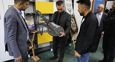 Ağrı Gençlik Merkezinde el emeği ürünler sergilendi