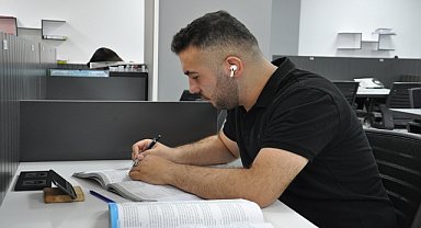 Eğitimcilerden YKS tavsiyeleri: Bol bol deneme çözün, sosyal medyadan uzak durun