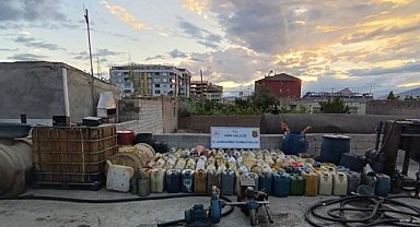 Ağrı'da kaçak akaryakıt operasyonu: 5 bin litre akaryakıt ele geçirildi