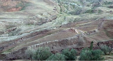 Hazreti Nuh'un Gemisi Siluetinde aşure ikramı yapıldı 