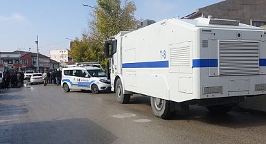 Ağrılı hayvan üreticileri eylem yaptı