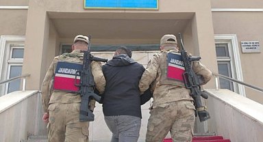 Aranan firari jandarma tarafından yakalandı