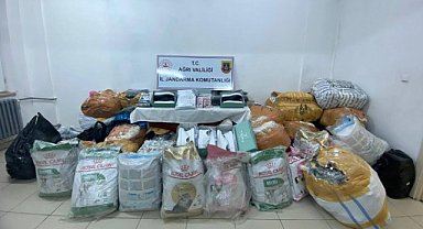 Ağrı'da yüz binlerce TL'lik kaçak malzeme ele geçirildi