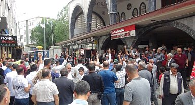 Ağrı'da protestolar devam ediyor