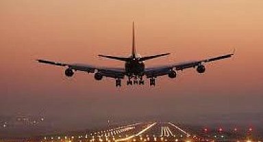 Mekke'den havalanan uçak Ağrı'ya indi