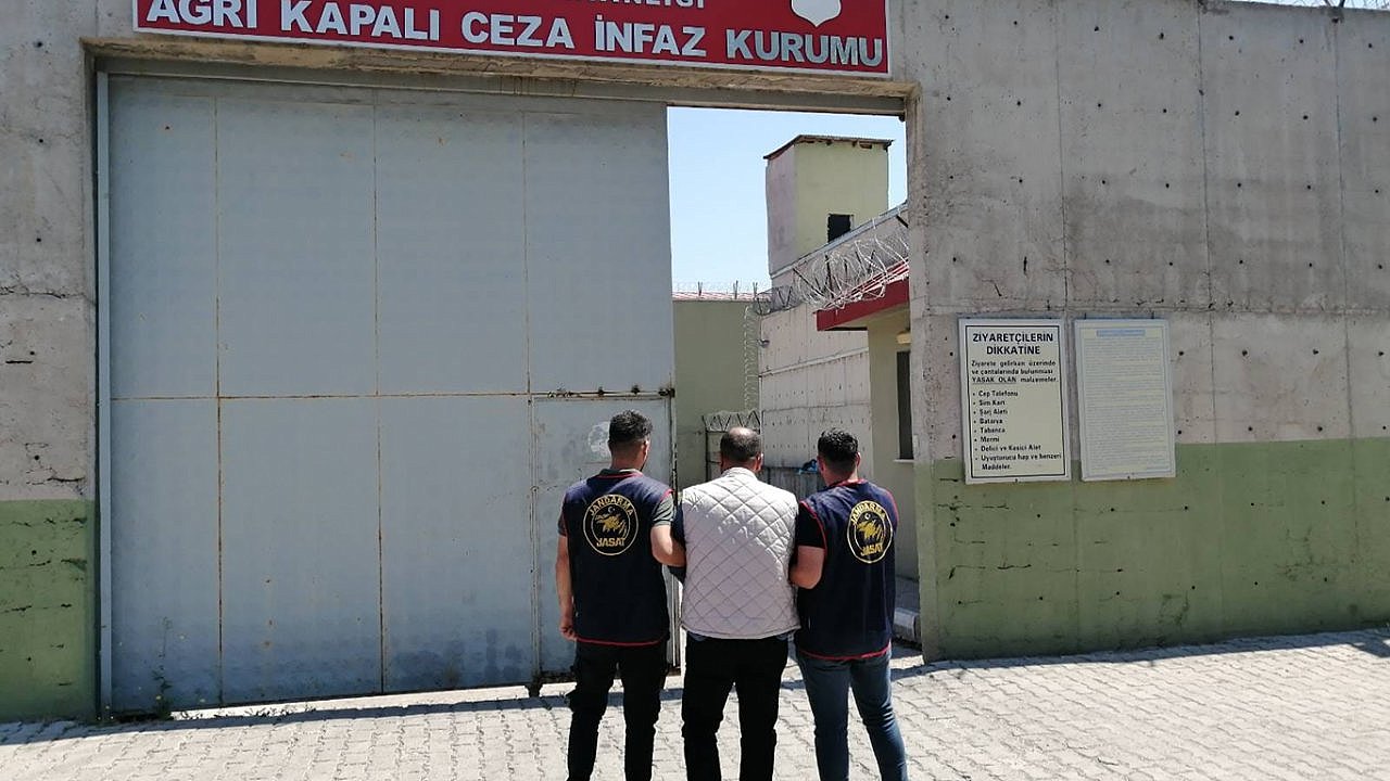 Ağrı'da aranan 3 kişi jandarma tarafından yakalandı