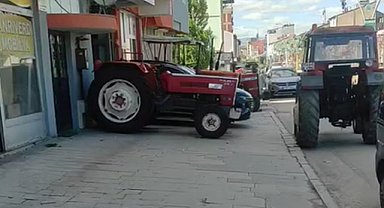 Kaldırım işgaline Ağrılılar isyan ediyor