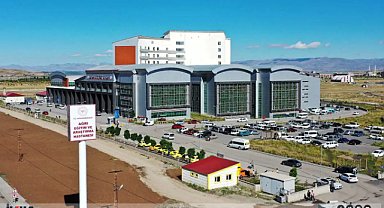 Ağrılı Ömer Faruk Erarslan yatağında ölü bulundu