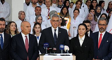 Sağlık Bakanı Memişoğlu, Ağrı'da incelemelerde bulundu