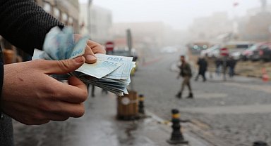 Enflasyon arttıkça, asgari ücretin satın alma gücü düşüyor 