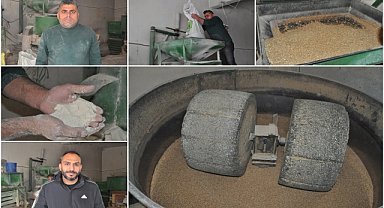 Eski usul kara değirmen mesleğini devam ettiriyor