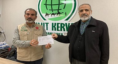 Umre birikimlerini Gazze'ye bağışladılar