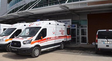 Ağrı'da kaza 4 kişi yaralandı, tedavileri devam ediyor