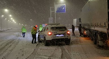 Direksiyon uzmanlarından yağışlı ve kış koşullarına karşı uyarılar
