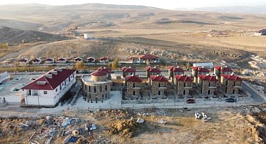 Diyadin'de küçük jeotermal köyü oluşturuldu