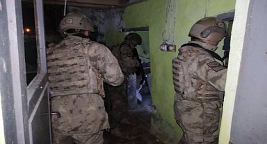 Ağrı'da gerçekleştirilen denetimlerde 54 kişi yakalandı