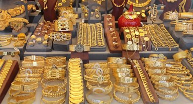 Gram altın 3 bin 186 TL'den yeniden rekor kırdı