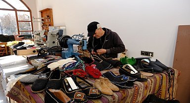 Reşik ayakkabıları Avrupa'ya gönderiliyor