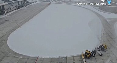 Zorlu kış şartlarında uçuşlar olumsuz etkilenmemesi için çalışıyorlar