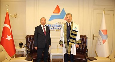 Yeni Rektör üniversitede göreve başladı