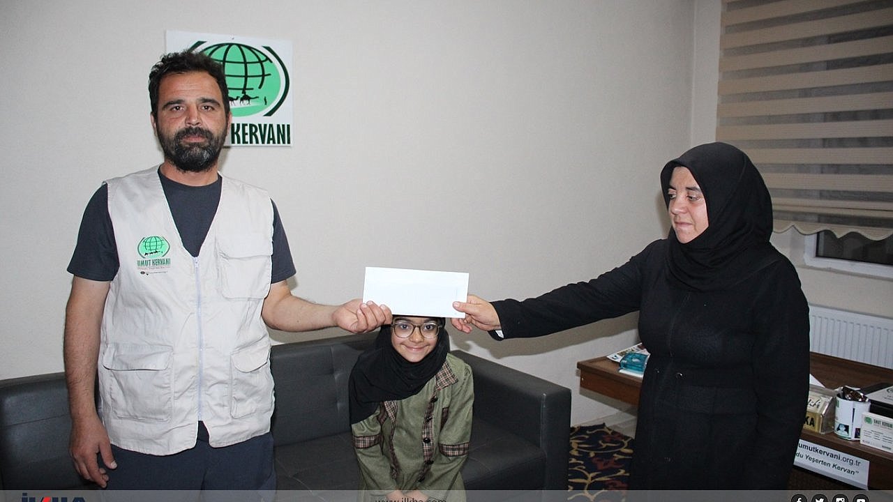 Mağdur olan kardeşleri için bağışta bulundular