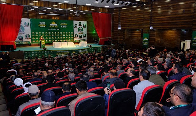 Ağrılı akademisyen Kürt Çalıştayın da konuştu