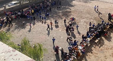 Ağrılı öğrenciler Gazze'yi unutmadı, kermes düzenledi