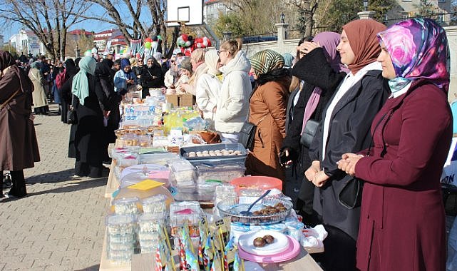 Gazze'yi unutmayan öğrencilerden büyük miktarda yardım