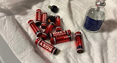 Ağrı'da bir kişi 9 pil ve 3 jilet yuttu