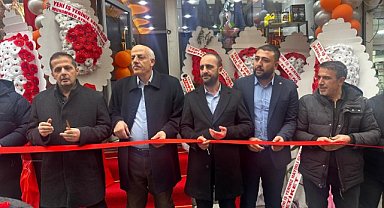 Ağrı’da yeni bir işletme, Bey Bross Erkek Kuaförü dualarla açıldı