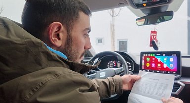 Ağrılı genç aldığı sıfır aracın acısını çekiyor