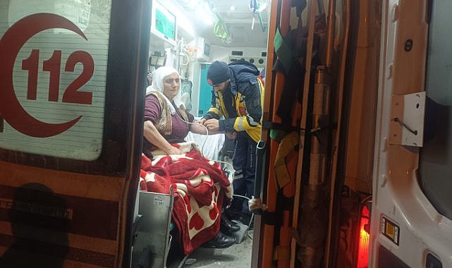 İlçelere bağlı köylerde rahatsızlanan 2 kişi hastaneye yetiştirildi