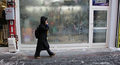 Ağrı'da termometreler eksi 27 dereceyi gösterdi