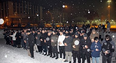 Komşuda gerçekleştirilen saldılar Ağrı'da lanetlendi