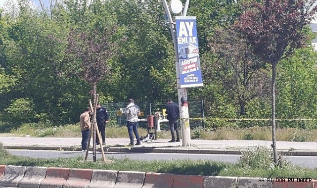 Caddede ki siyah çanta fünye ile patlatıldı