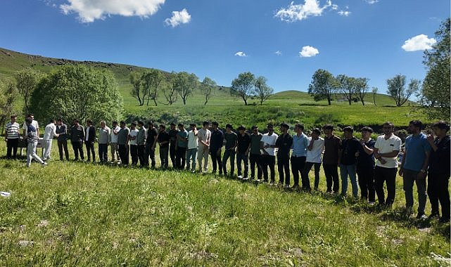 HÜDA PAR'lı gençler final programında