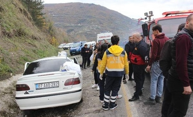 Feci trafik kazası: 3 ölü, 2 yaralı...
