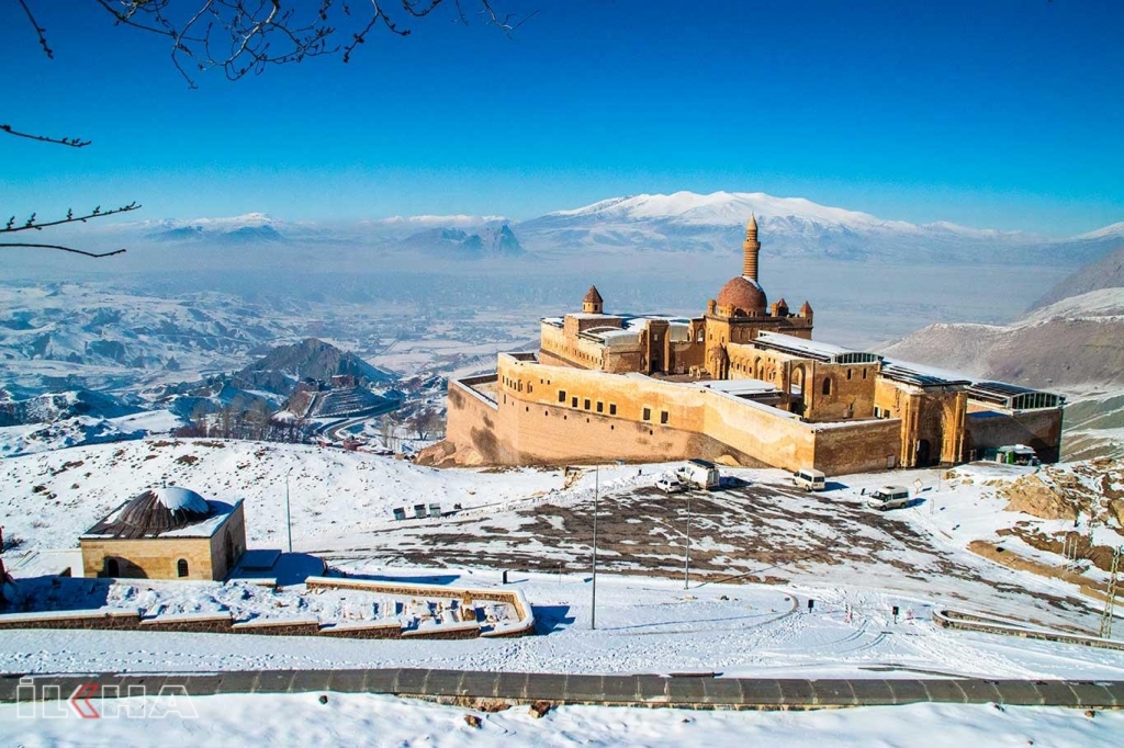 Türkiye'nin gözdesi ve Ağrı'nın Topkapı Sarayı: İshak Paşa Sarayı