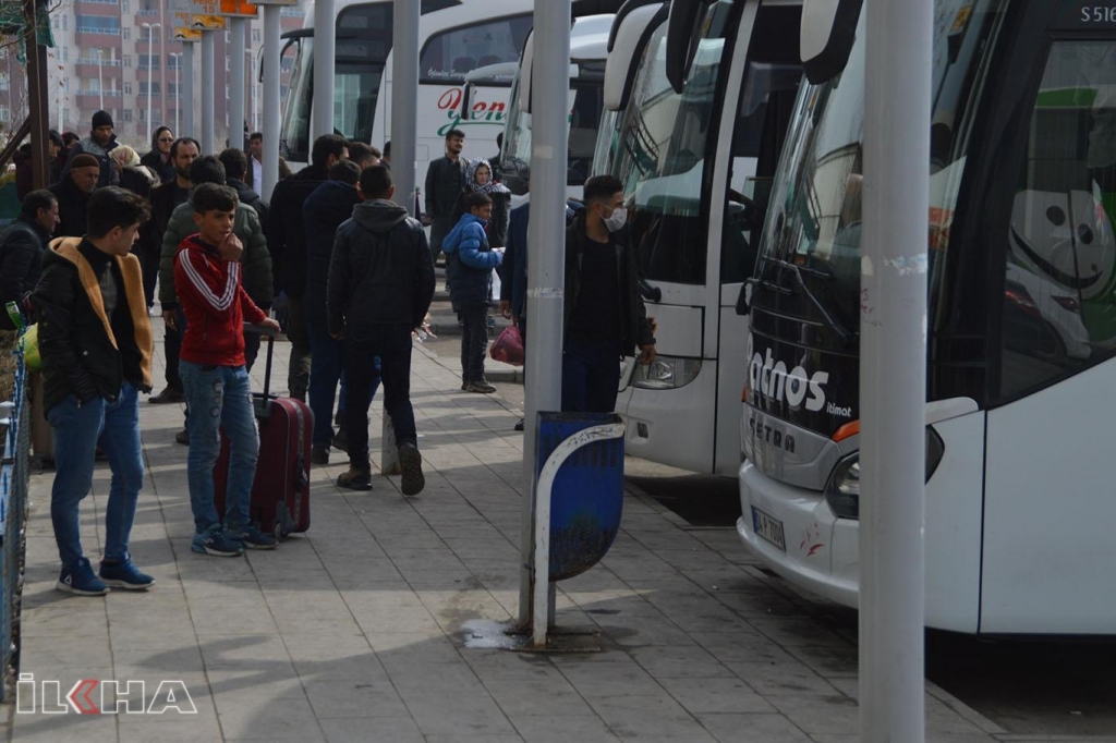 Corona virüs nedeniyle okullar tatil edilince otobüs firmaları ek seferler başlattı