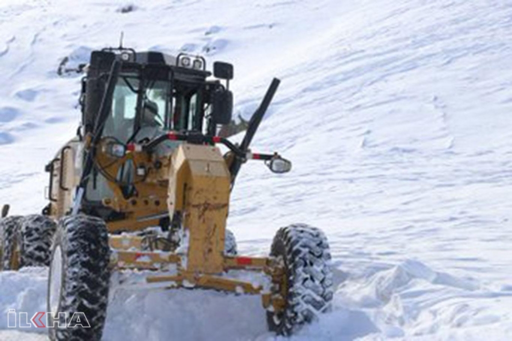 Doğu'da 4 ilde 182 köy yolu ulaşıma kapandı